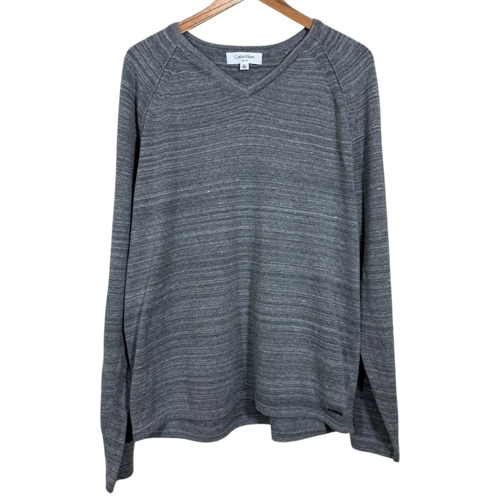 Calvin Klein Mens Slim Fit Light Grey V-Neck Sweater Size XL